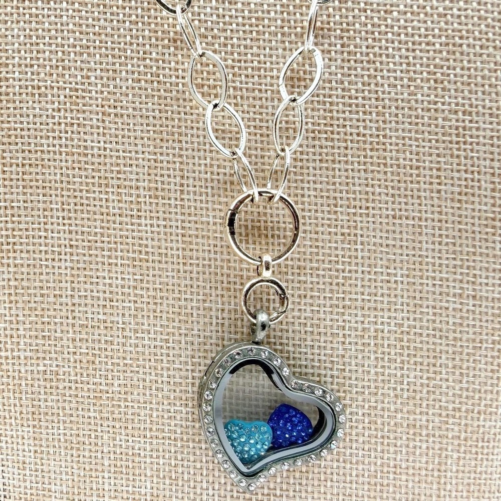 Vintage‎ 90s Floating Heart Locket Necklace Silver Tone Blue Glass Charm Jewelry